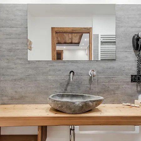 מלון Hotiday Collection - Sauze Assietta 3*